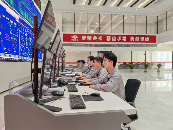 1--近日，公司運行管理部按照國家電網西北分部要求，提前謀劃，精心安排，圓滿完成了#5機組投運以來的首次啟停調峰任務。（何穎喆）(1).jpg